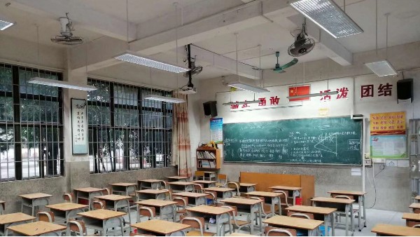 學(xué)校如何做好防控青少年近視工作？華輝來支招~
